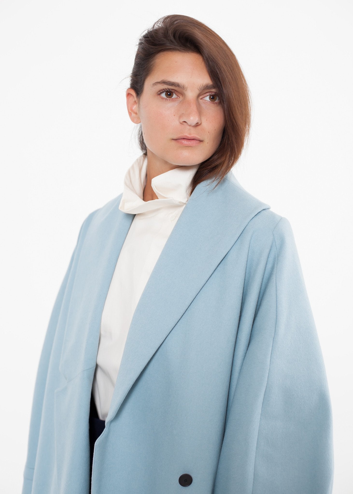 Full Collar Poplin Blouse in Off White - DrakeJack