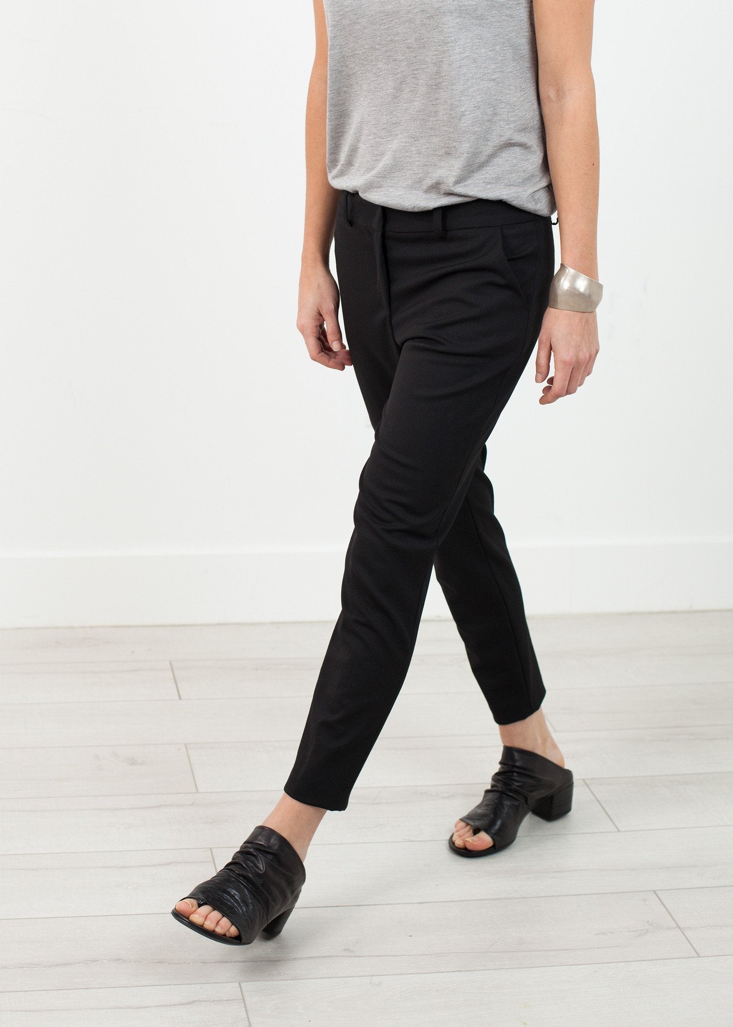 Stretch Fitted Pant in Black - DrakeJack