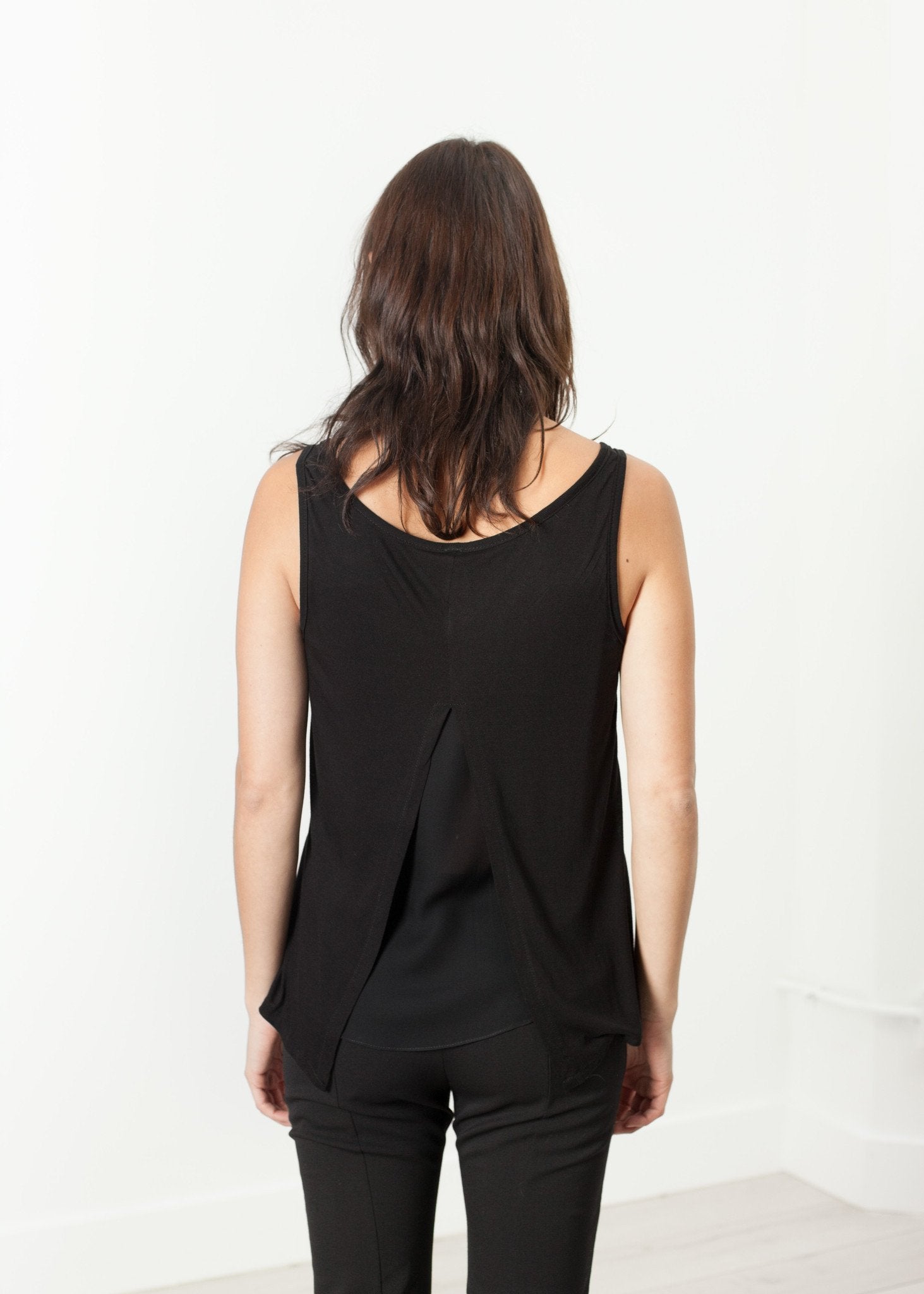 Brandy Tank in Black - DrakeJack