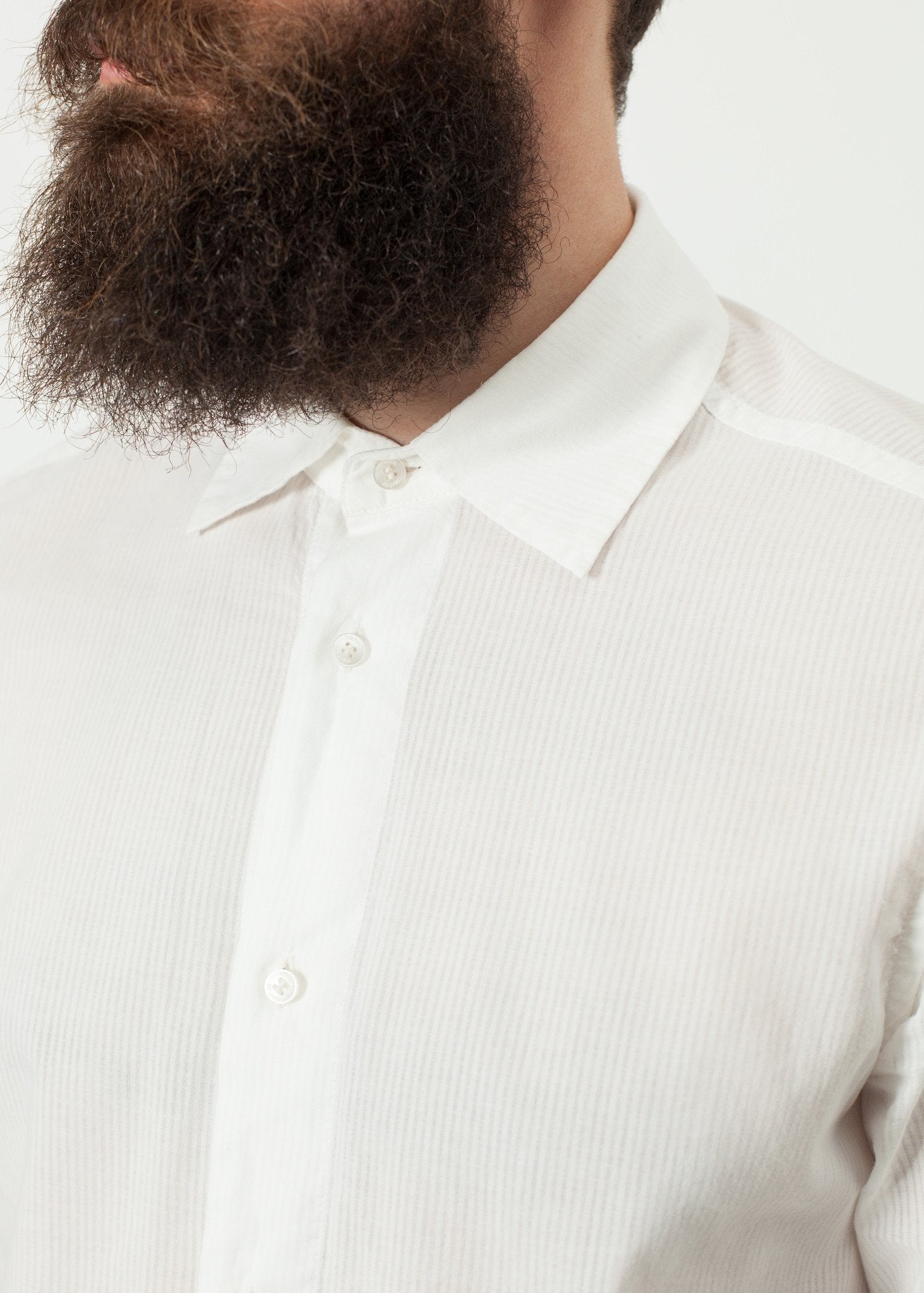 Hempel Shirt in White - DrakeJack